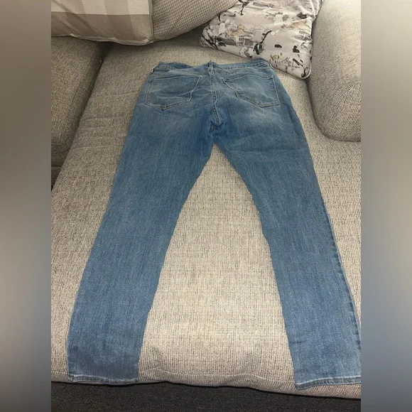 Old Navy Light Blue Super Skinny Jeans - Picture 5 of 5